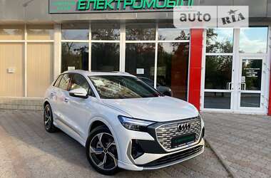 Внедорожник / Кроссовер Audi Q4 e-tron 2024 в Харькове