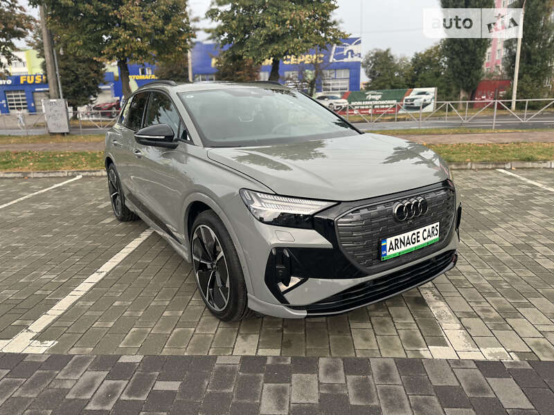 Audi Q4 e-tron 2024