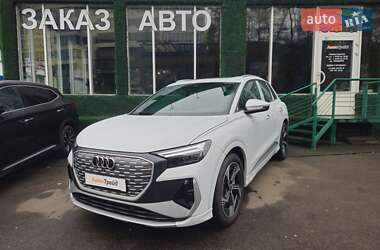 Позашляховик / Кросовер Audi Q4 e-tron 2024 в Києві