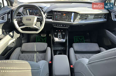 Внедорожник / Кроссовер Audi Q4 e-tron 2025 в 