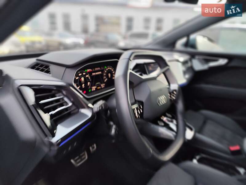 Внедорожник / Кроссовер Audi Q4 e-tron 2023 в Киеве