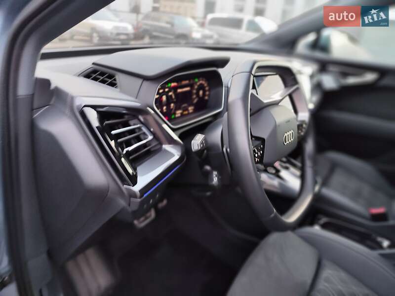 Внедорожник / Кроссовер Audi Q4 e-tron 2023 в Киеве