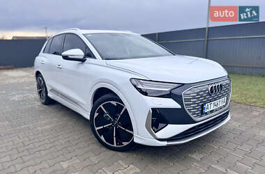 Позашляховик / Кросовер Audi Q4 e-tron 2023 в Івано-Франківську