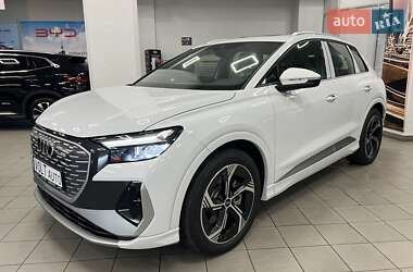 Позашляховик / Кросовер Audi Q4 e-tron 2024 в Києві