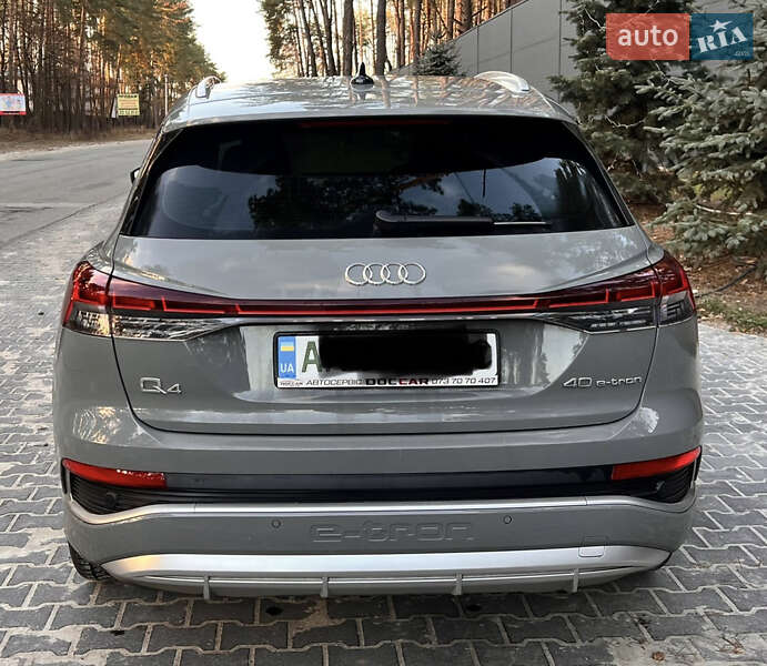 Позашляховик / Кросовер Audi Q4 e-tron 2023 в Києві