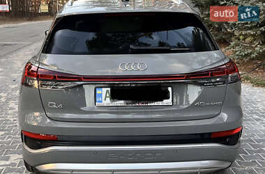Внедорожник / Кроссовер Audi Q4 e-tron 2023 в 