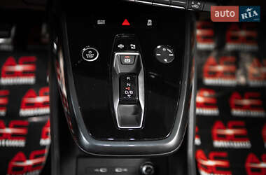 Внедорожник / Кроссовер Audi Q4 e-tron 2022 в 