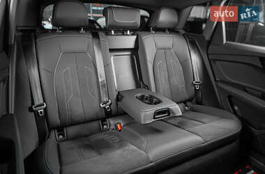 Внедорожник / Кроссовер Audi Q4 e-tron 2022 в 