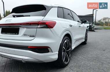 Внедорожник / Кроссовер Audi Q4 e-tron 2023 в 