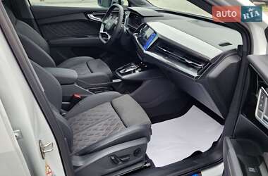 Внедорожник / Кроссовер Audi Q4 e-tron 2023 в 