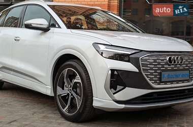 Внедорожник / Кроссовер Audi Q4 e-tron 2025 в 