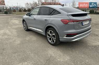 Позашляховик / Кросовер Audi Q4 e-tron 2022 в 