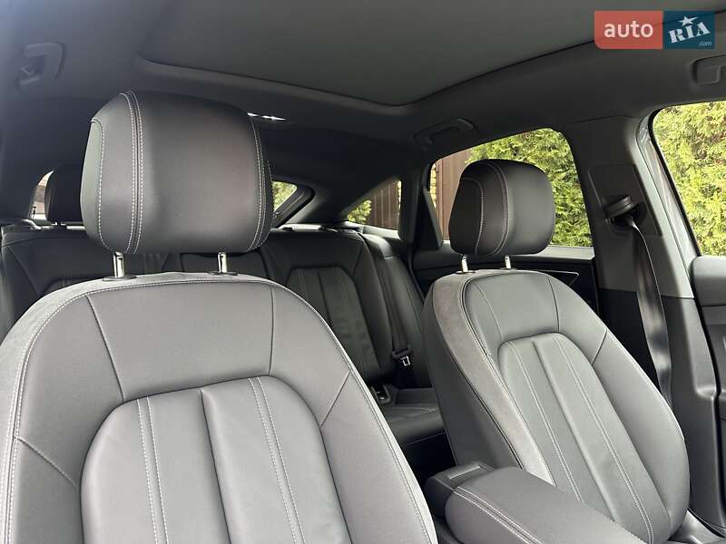 Позашляховик / Кросовер Audi Q4 e-tron 2022 в Києві