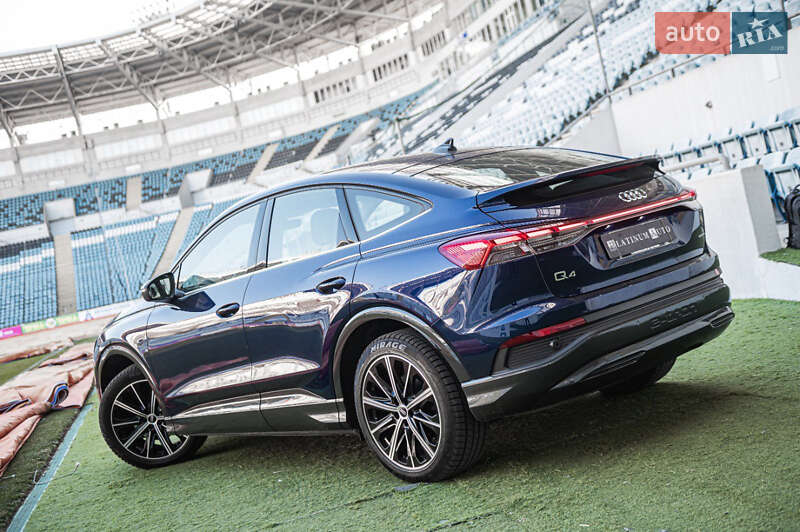 Внедорожник / Кроссовер Audi Q4 e-tron 2021 в Одессе