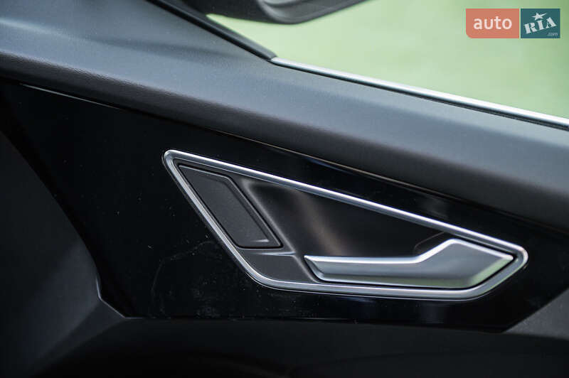 Внедорожник / Кроссовер Audi Q4 e-tron 2021 в Одессе