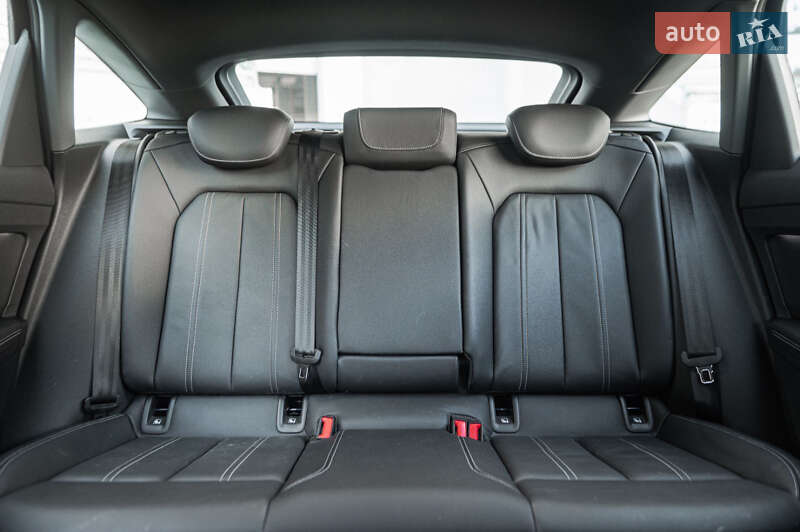 Внедорожник / Кроссовер Audi Q4 e-tron 2021 в Одессе