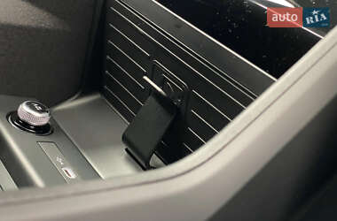 Внедорожник / Кроссовер Audi Q4 e-tron 2023 в 