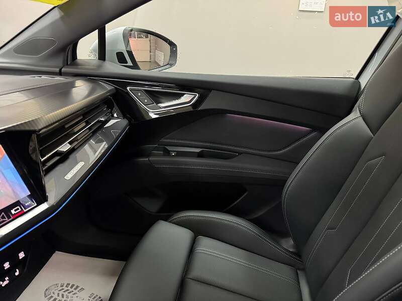 Внедорожник / Кроссовер Audi Q4 e-tron 2025 в Житомире