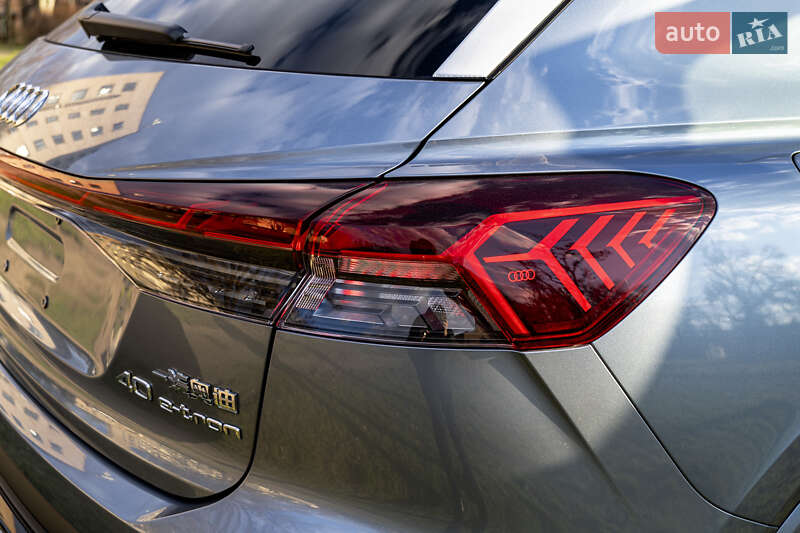 Внедорожник / Кроссовер Audi Q4 e-tron 2023 в Кривом Роге