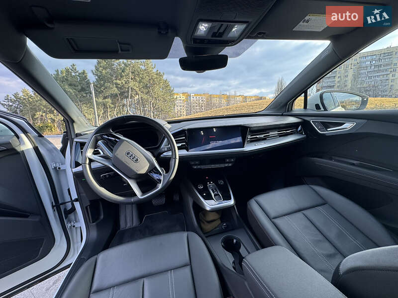 Позашляховик / Кросовер Audi Q4 e-tron 2023 в Дніпрі
