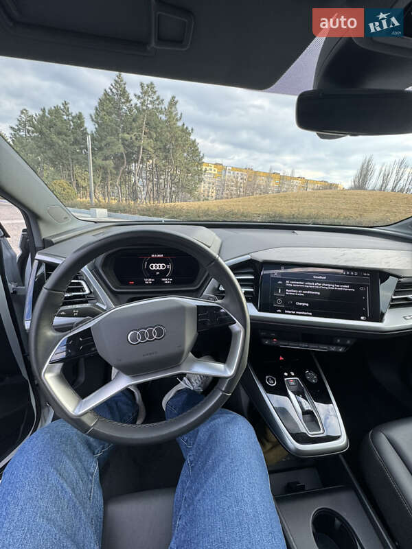 Позашляховик / Кросовер Audi Q4 e-tron 2023 в Дніпрі