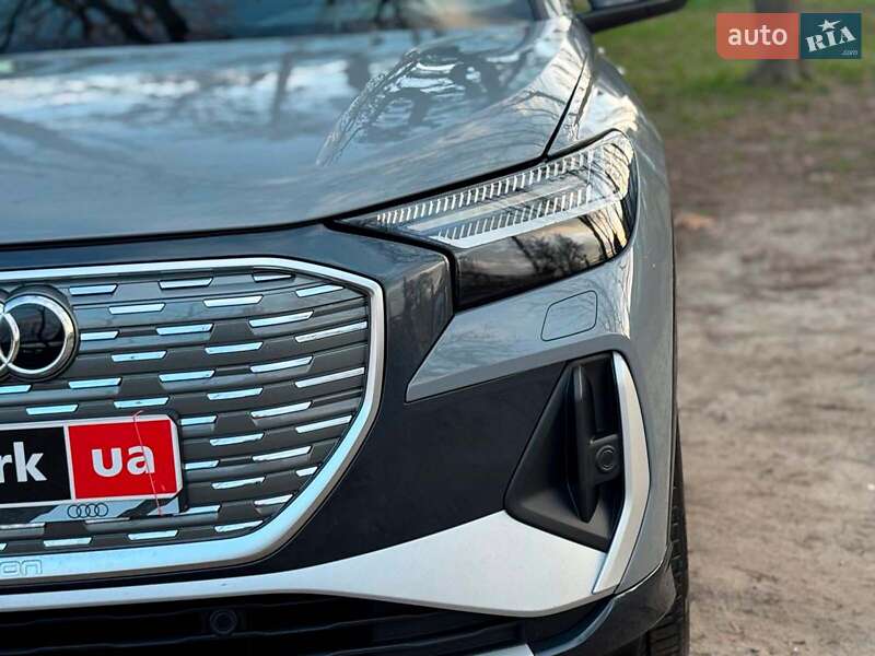 Внедорожник / Кроссовер Audi Q4 e-tron 2022 в Киеве