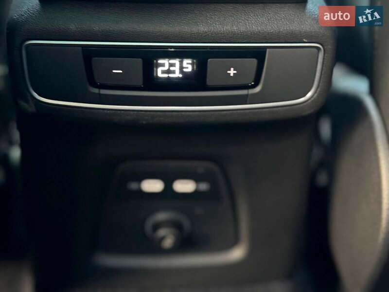 Внедорожник / Кроссовер Audi Q4 e-tron 2022 в Киеве