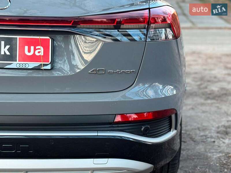 Внедорожник / Кроссовер Audi Q4 e-tron 2022 в Киеве