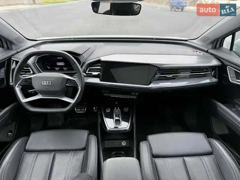 Позашляховик / Кросовер Audi Q4 e-tron 2024 в Одесі