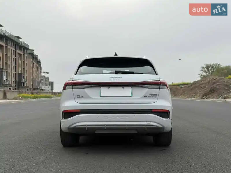 Позашляховик / Кросовер Audi Q4 e-tron 2024 в Одесі