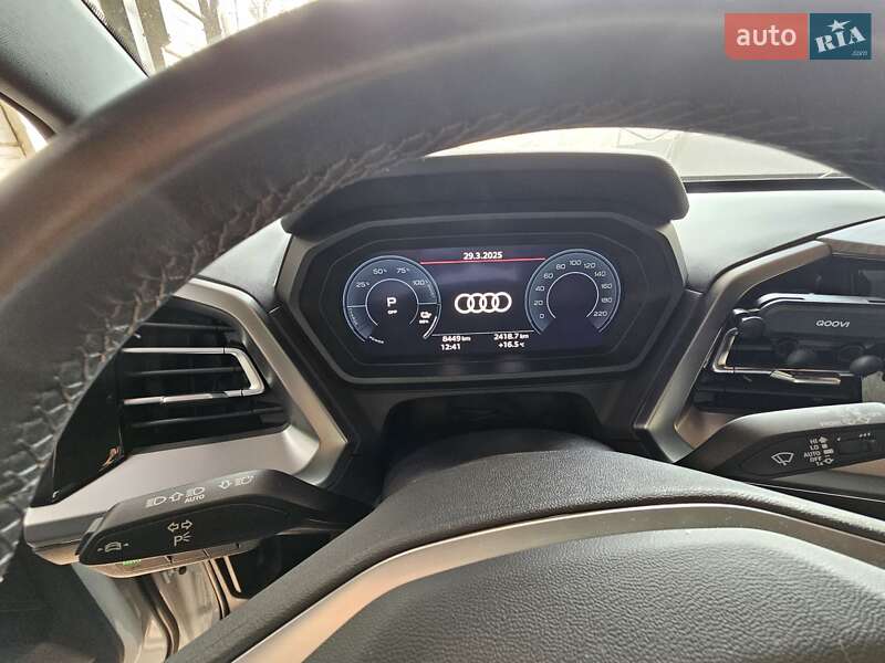 Позашляховик / Кросовер Audi Q4 e-tron 2023 в Харкові