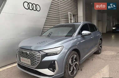 Внедорожник / Кроссовер Audi Q4 e-tron 2023 в 