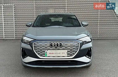 Внедорожник / Кроссовер Audi Q4 e-tron 2023 в 