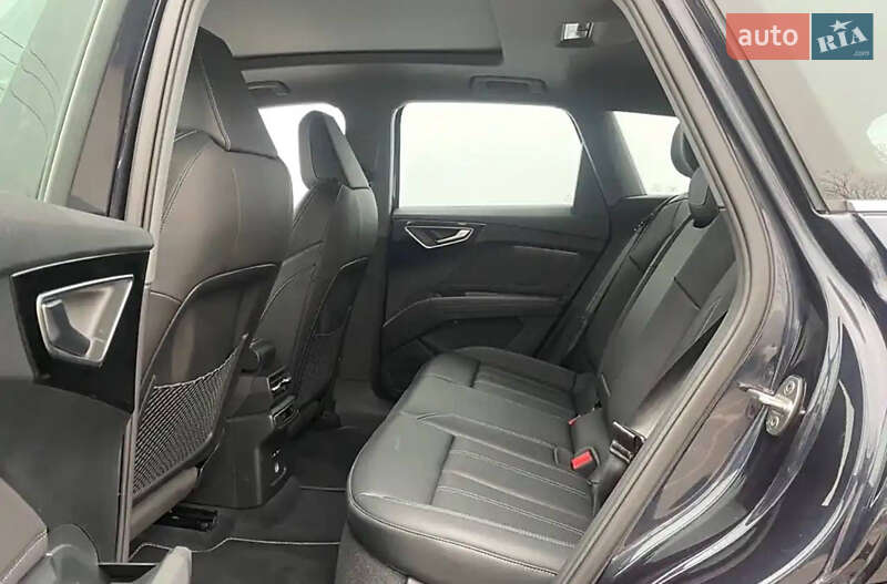 Внедорожник / Кроссовер Audi Q4 e-tron 2023 в Киеве фото 12 Внедорожник / Кроссовер Audi Q4 e-tron 2023 в Киеве