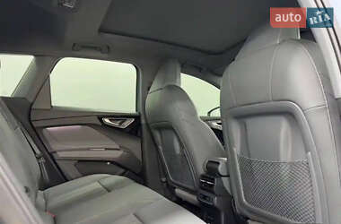 Внедорожник / Кроссовер Audi Q4 e-tron 2023 в 