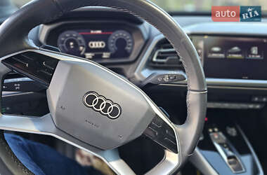 Внедорожник / Кроссовер Audi Q4 e-tron 2023 в 