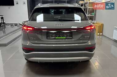 Внедорожник / Кроссовер Audi Q4 e-tron 2025 в 