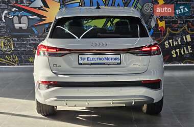 Позашляховик / Кросовер Audi Q4 e-tron 2025 в 