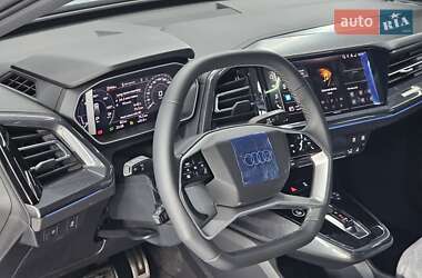 Позашляховик / Кросовер Audi Q4 e-tron 2025 в 