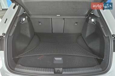 Позашляховик / Кросовер Audi Q4 e-tron 2025 в 