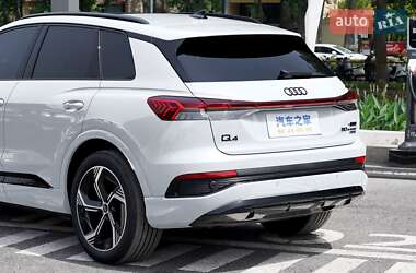 Внедорожник / Кроссовер Audi Q4 e-tron 2025 в 