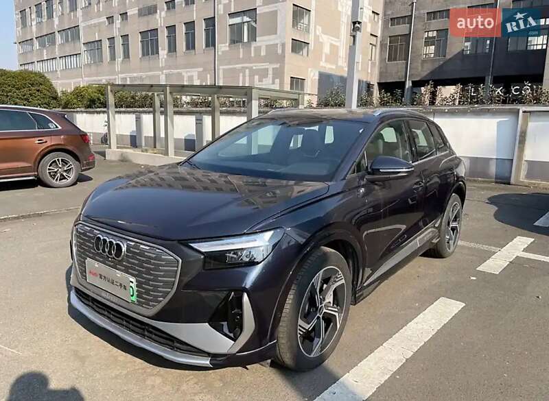 Audi Q4 e-tron 2023