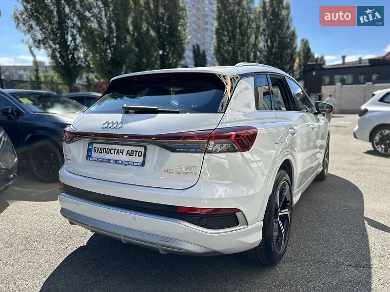 Позашляховик / Кросовер Audi Q4 e-tron 2025 в Києві