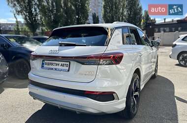 Внедорожник / Кроссовер Audi Q4 e-tron 2025 в 