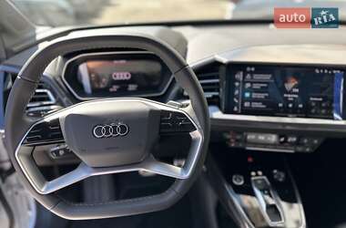 Внедорожник / Кроссовер Audi Q4 e-tron 2025 в 