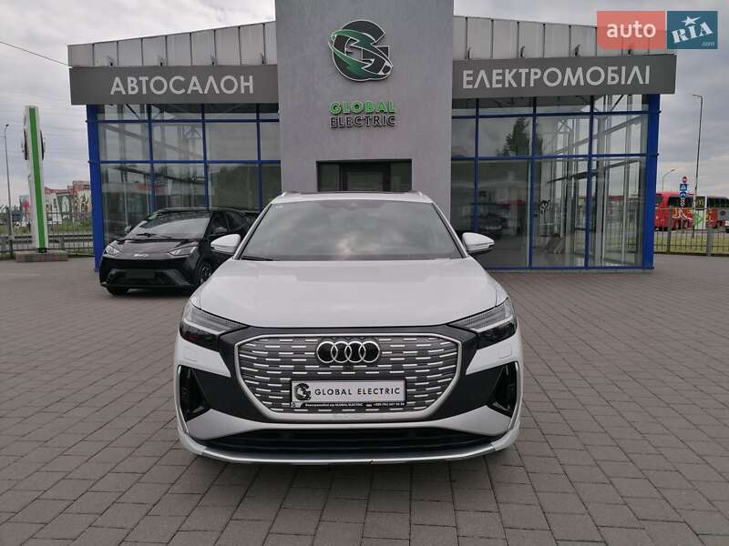 Позашляховик / Кросовер Audi Q4 e-tron 2023 в Мукачевому