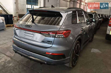 Внедорожник / Кроссовер Audi Q4 e-tron 2024 в 