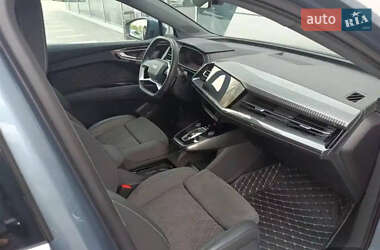 Внедорожник / Кроссовер Audi Q4 e-tron 2023 в 