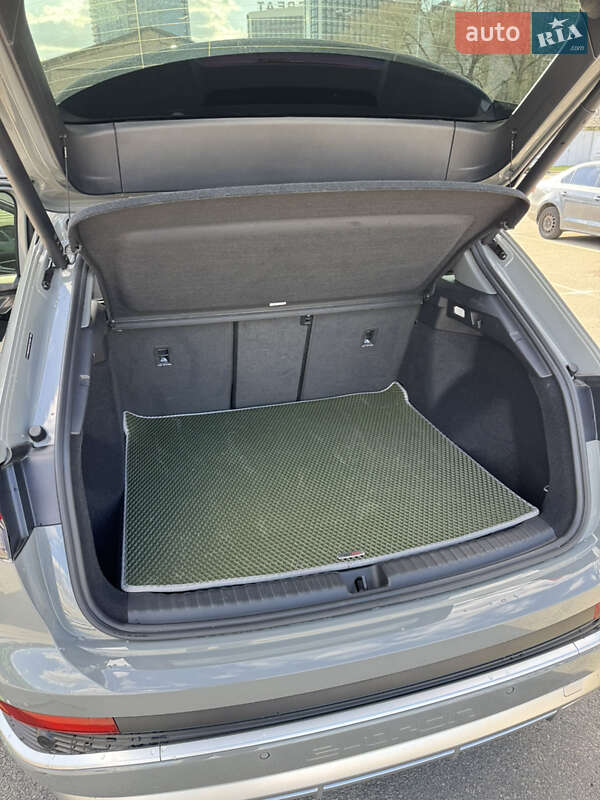 Внедорожник / Кроссовер Audi Q4 e-tron 2023 в Киеве фото 14 Внедорожник / Кроссовер Audi Q4 e-tron 2023 в Киеве