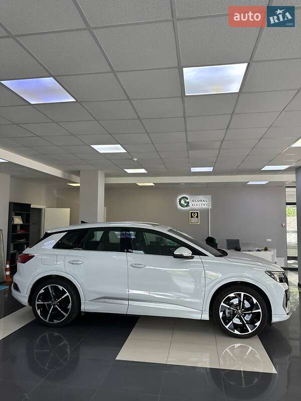 Внедорожник / Кроссовер Audi Q4 e-tron 2023 в Днепре